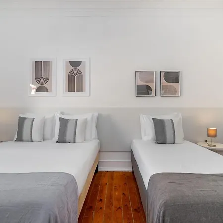 Whome Hideaway Family #3 *