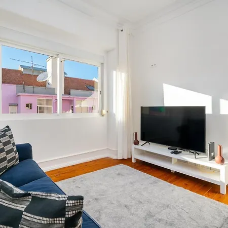 Apartment Whome Hideaway Family #3 *