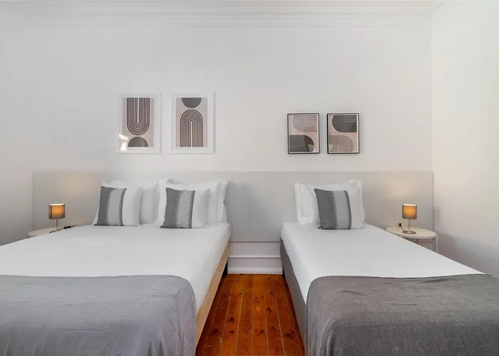 Whome Hideaway Family #3 *