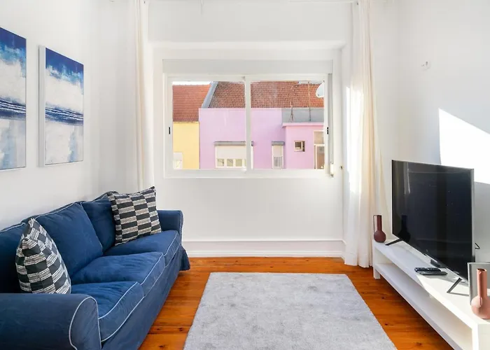 Whome Hideaway Family #3