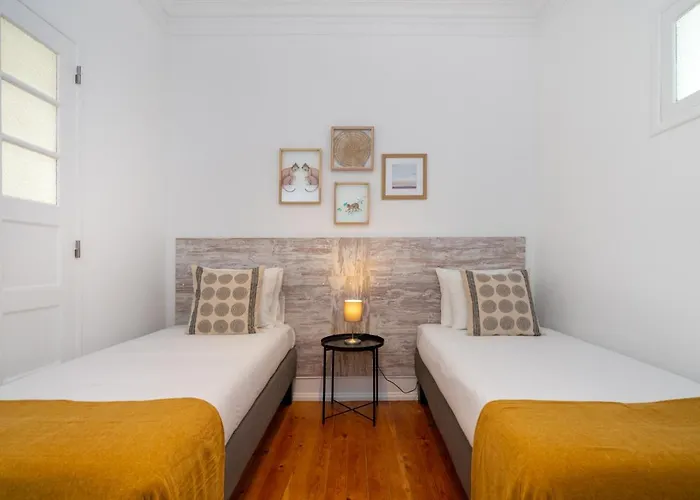 Whome Hideaway Family #3 *